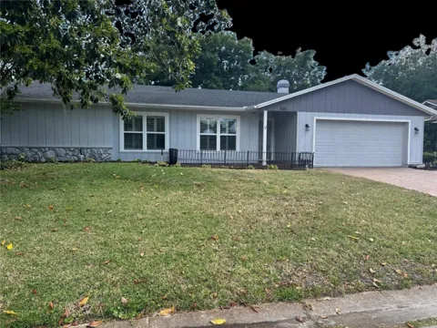 105 E COTTESMORE CIRCLE