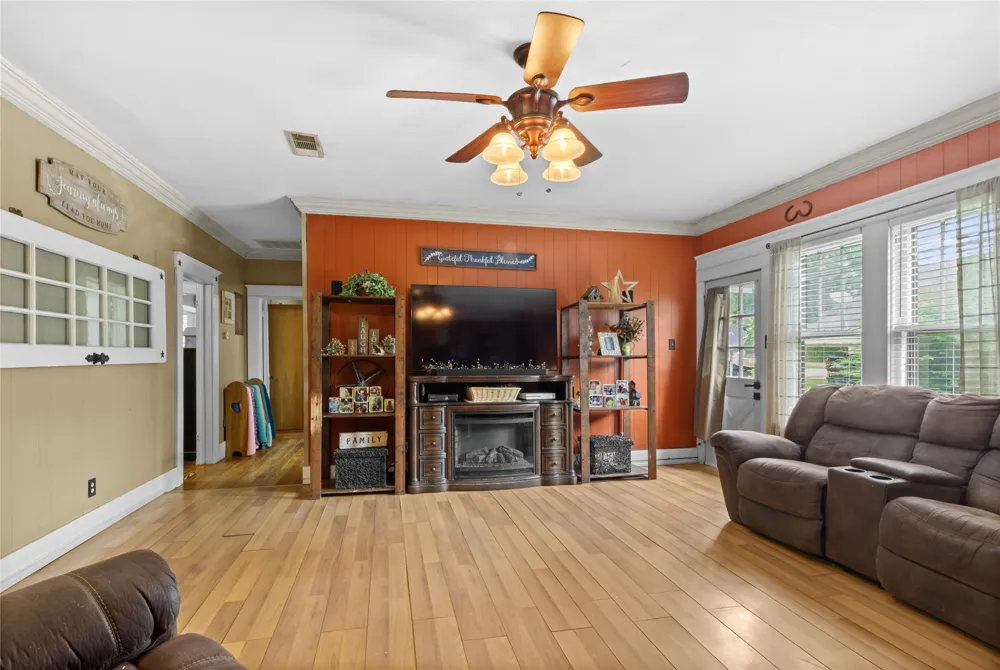 600 Elm Street Teague, TX 75860