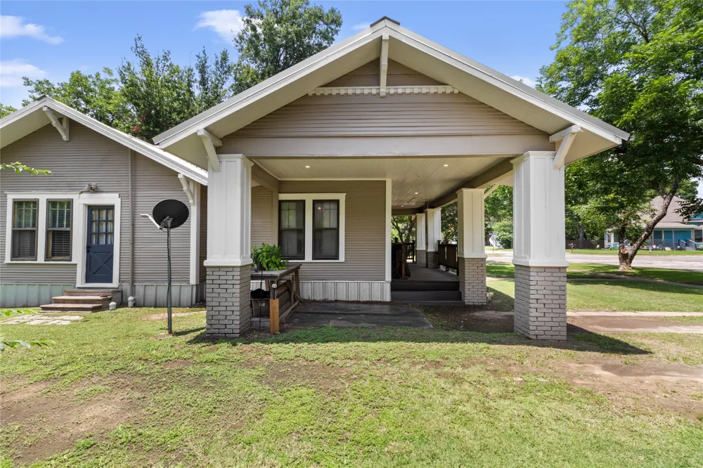 600 Elm Street Teague, TX 75860