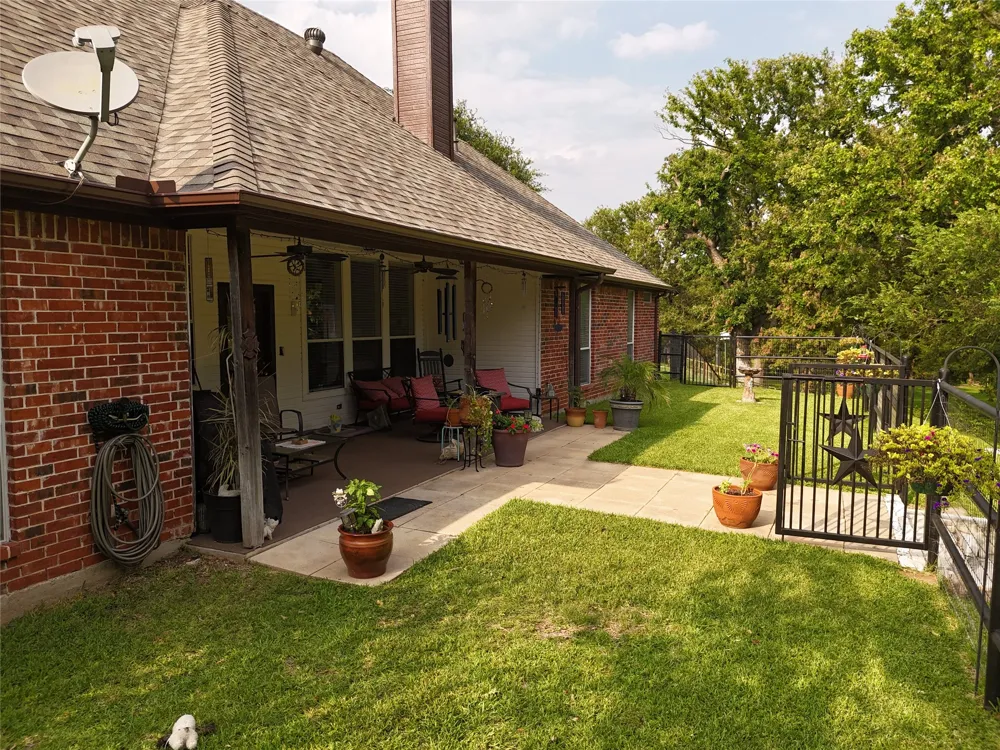 239 Palomino Court Cresson, TX 76035