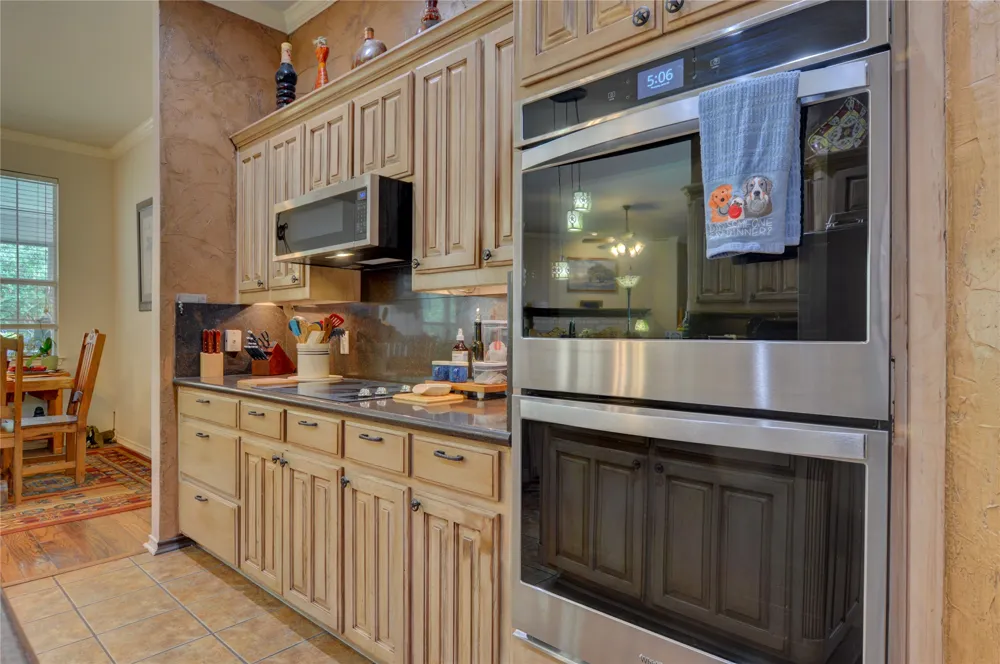 239 Palomino Court Cresson, TX 76035