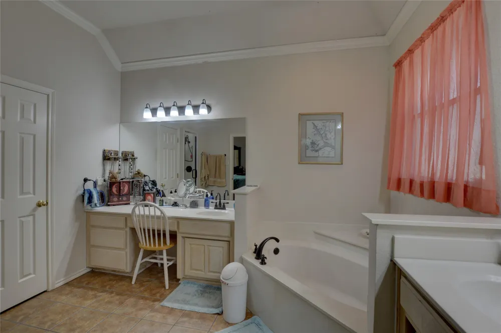 239 Palomino Court Cresson, TX 76035