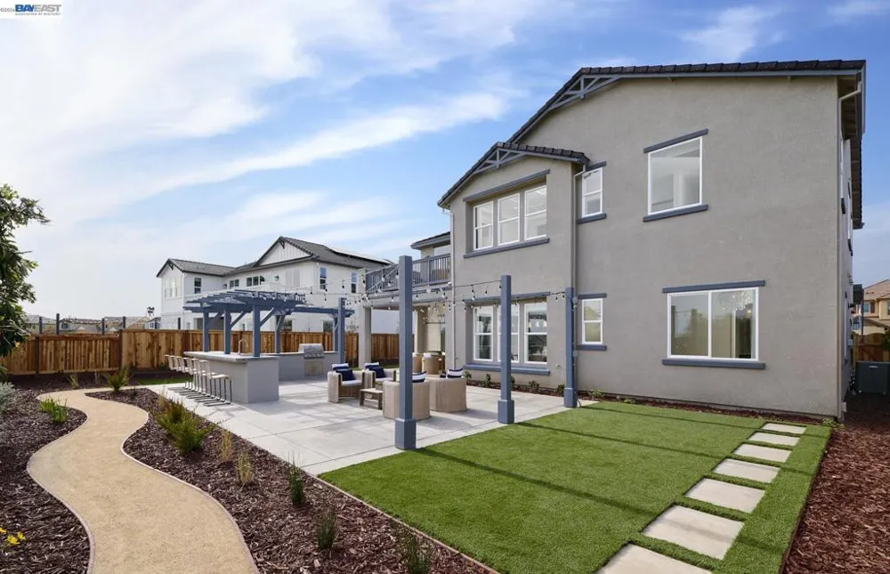 1599 Riverfront Drive Lathrop, CA 95330