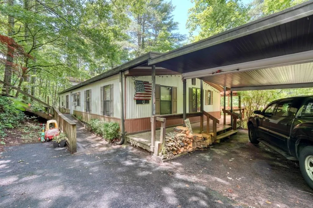 9258 Hwy 60 Suches, GA 30572