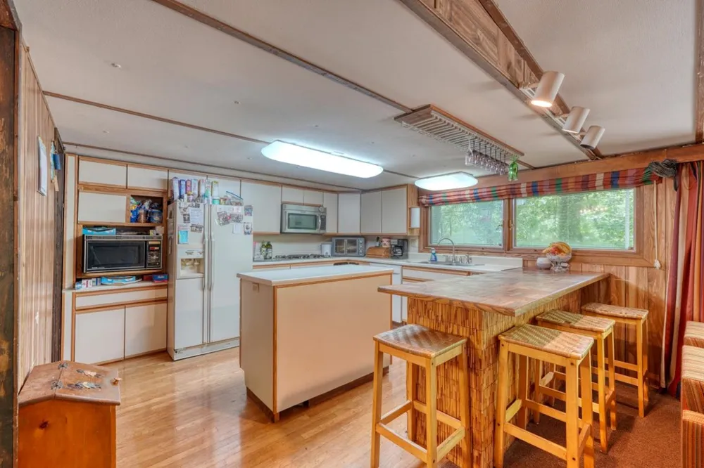 9258 Hwy 60 Suches, GA 30572