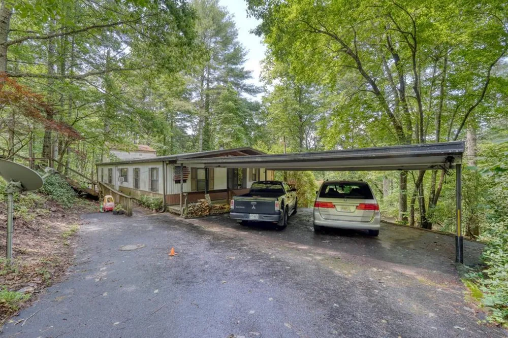 9258 Hwy 60 Suches, GA 30572