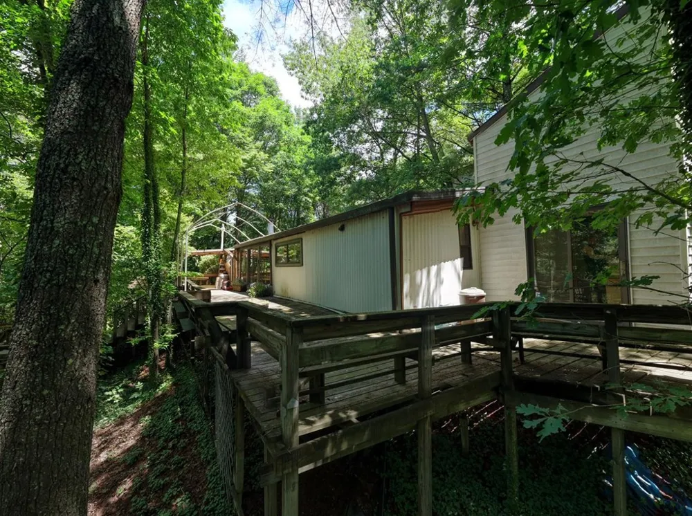 9258 Hwy 60 Suches, GA 30572