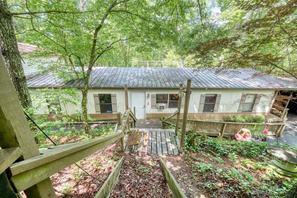 9258 Hwy 60 Suches, GA 30572