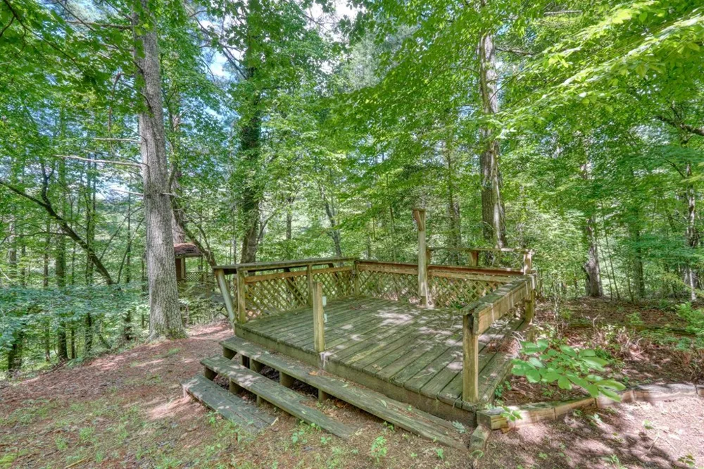 9258 Hwy 60 Suches, GA 30572