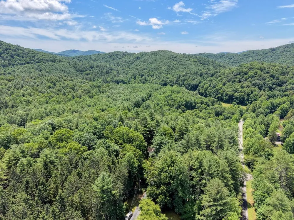 9258 Hwy 60 Suches, GA 30572