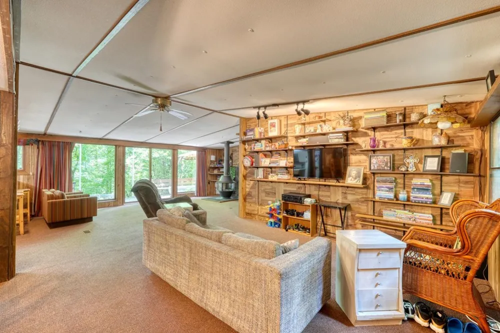 9258 Hwy 60 Suches, GA 30572