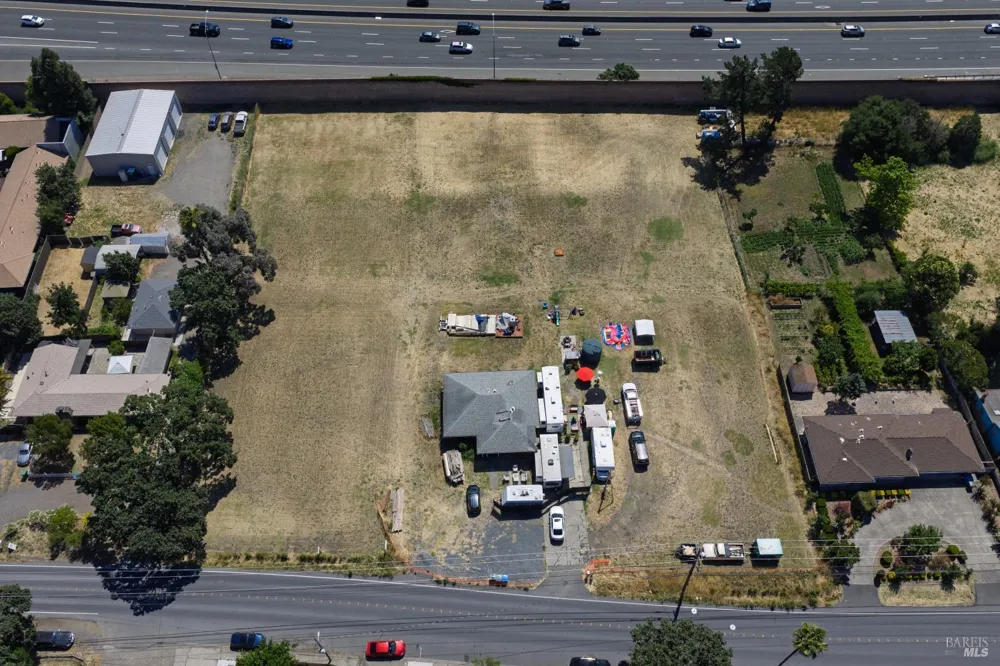 2180 Corby Avenue Santa Rosa, CA 95407
