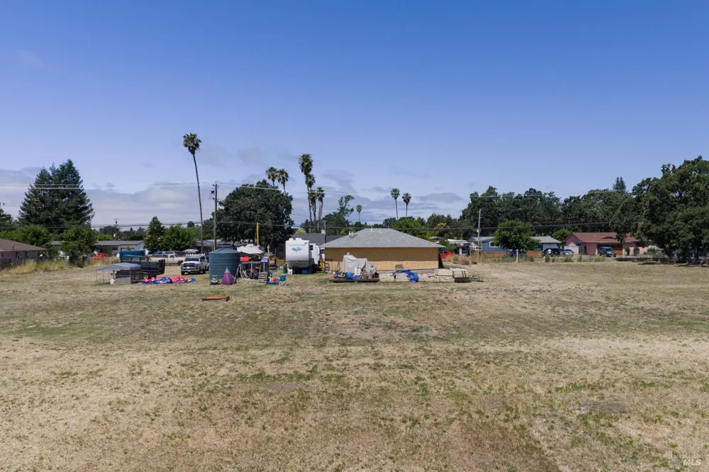 2180 Corby Avenue Santa Rosa, CA 95407