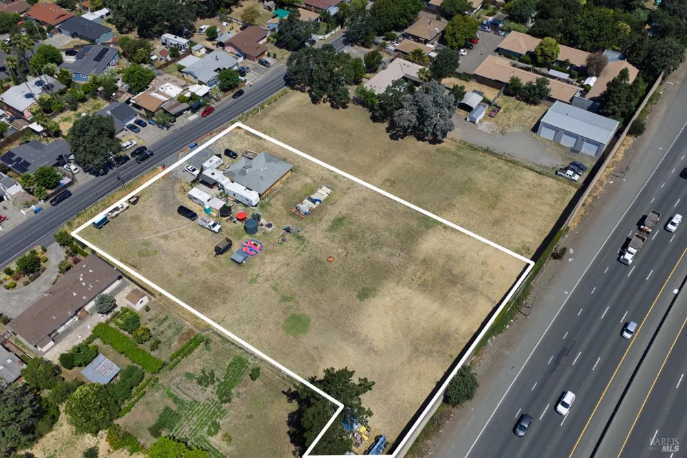 2180 Corby Avenue Santa Rosa, CA 95407