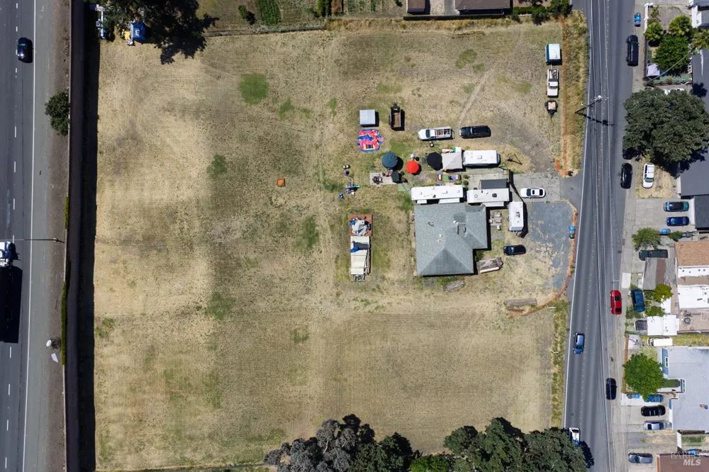 2154 Corby Avenue Santa Rosa, CA 95407