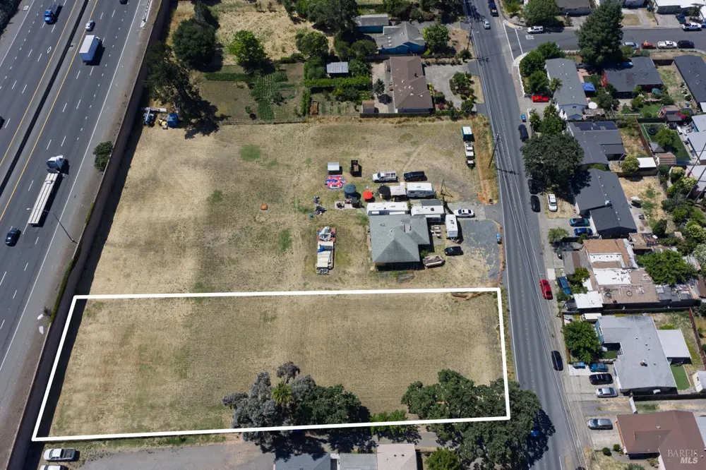 2154 Corby Avenue Santa Rosa, CA 95407