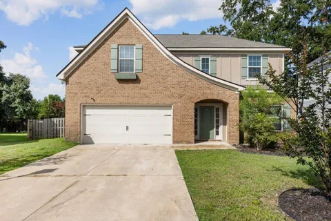112 White Oak Drive