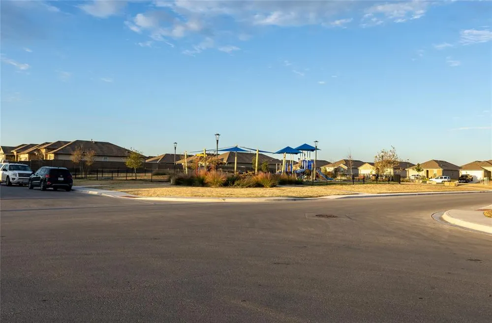 401 Abbey Lane Lockhart, TX 78644