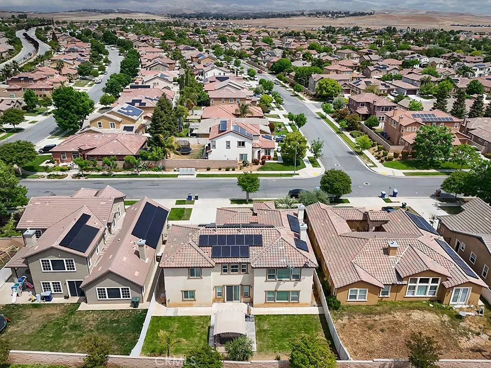 5702 Segovia Way Bakersfield, CA 93306