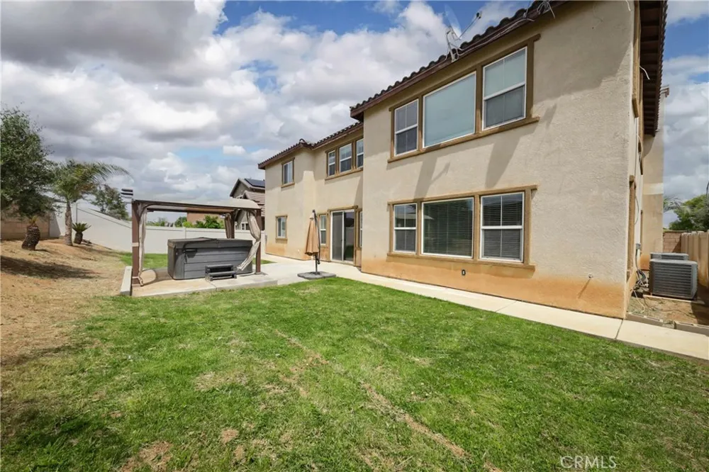 5702 Segovia Way Bakersfield, CA 93306