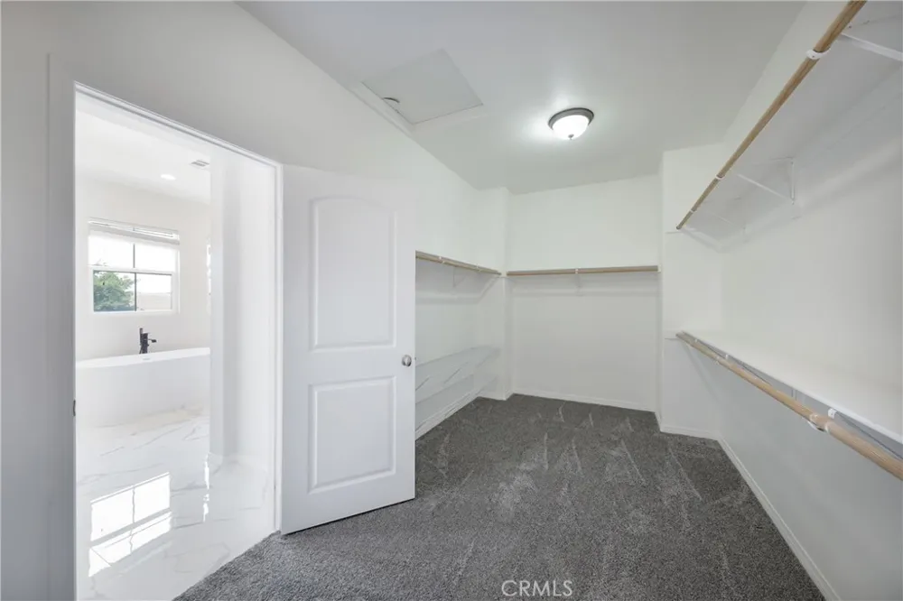 5702 Segovia Way Bakersfield, CA 93306