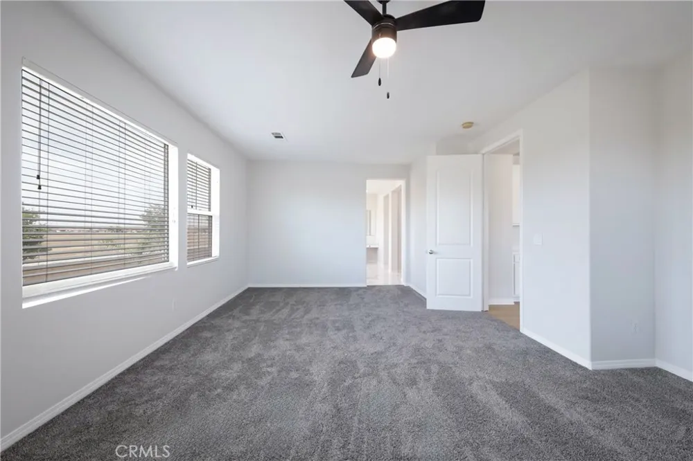 5702 Segovia Way Bakersfield, CA 93306