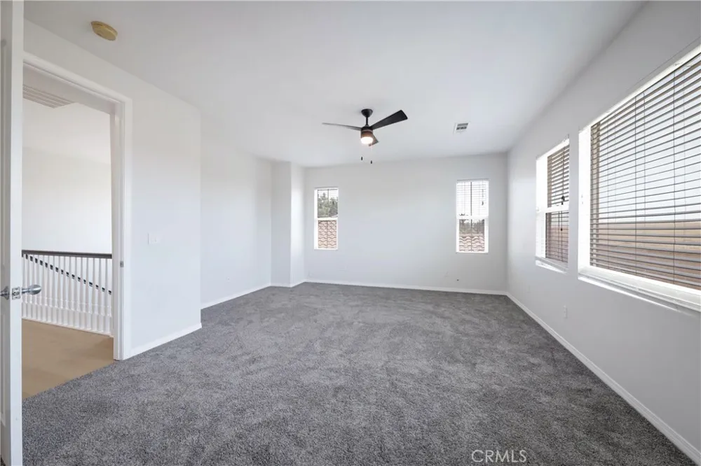 5702 Segovia Way Bakersfield, CA 93306