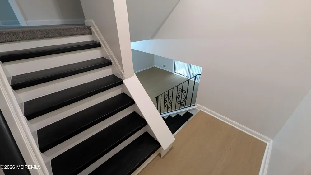 13 Wren Way Howell, NJ 07731