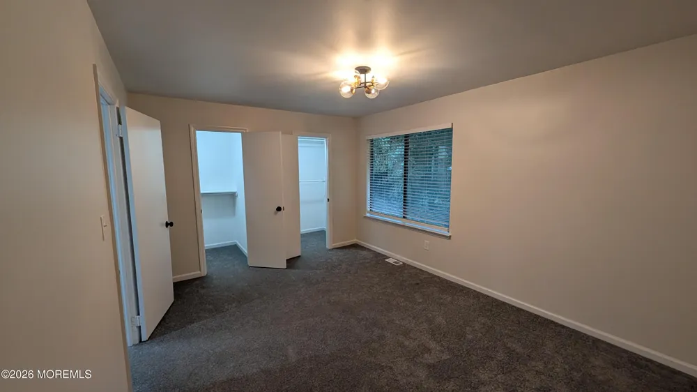 13 Wren Way Howell, NJ 07731