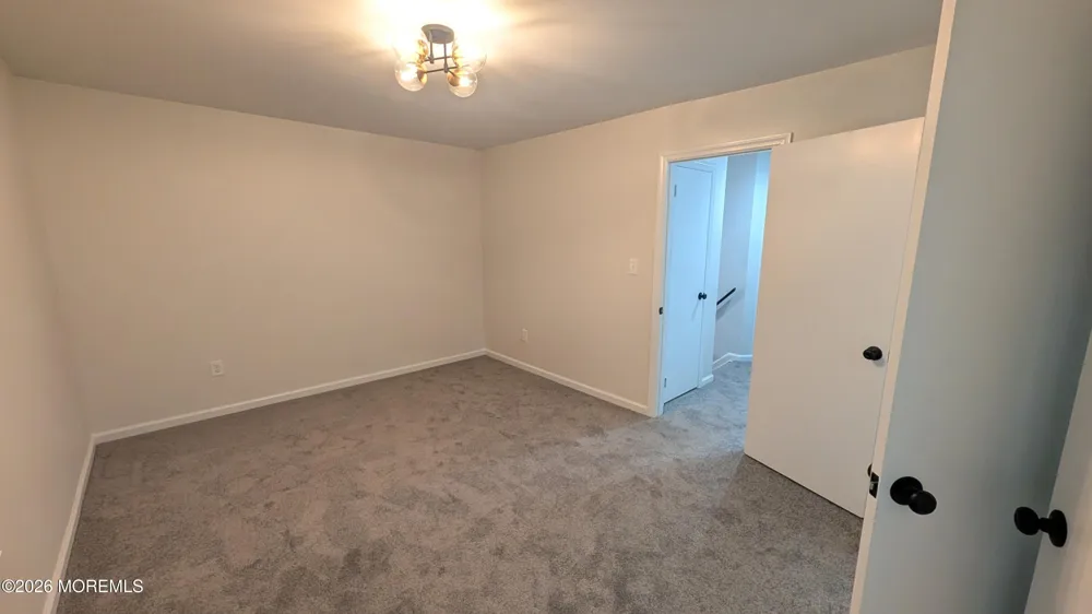 13 Wren Way Howell, NJ 07731