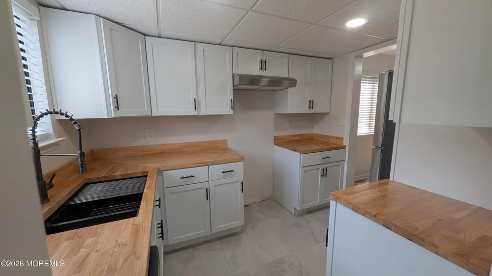 13 Wren Way Howell, NJ 07731
