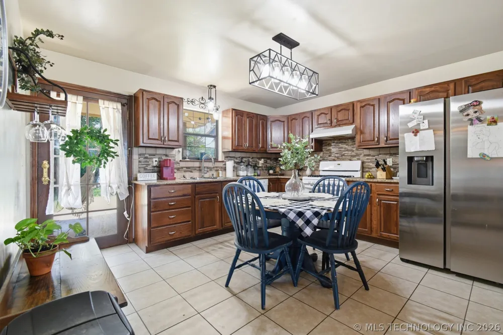 104 Overland Court Shawnee, OK 74804
