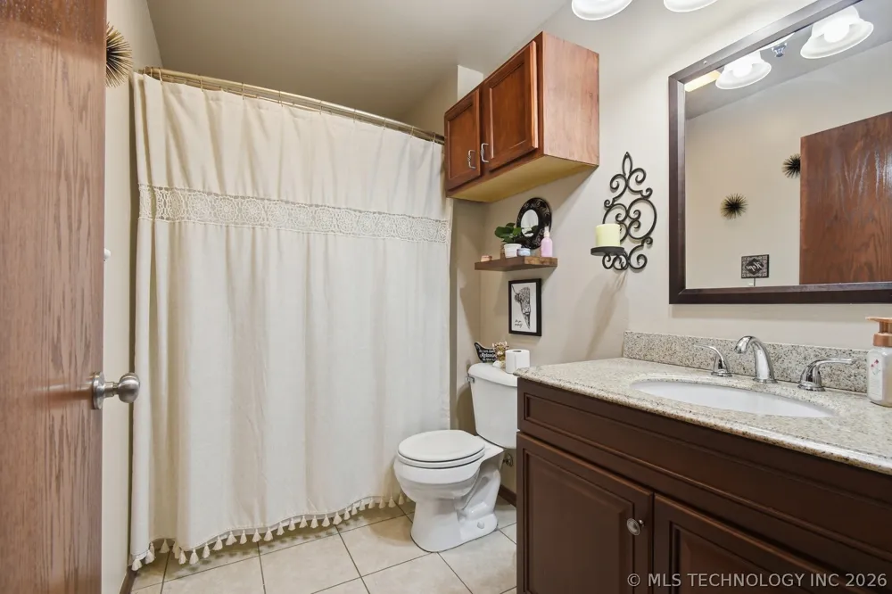 104 Overland Court Shawnee, OK 74804