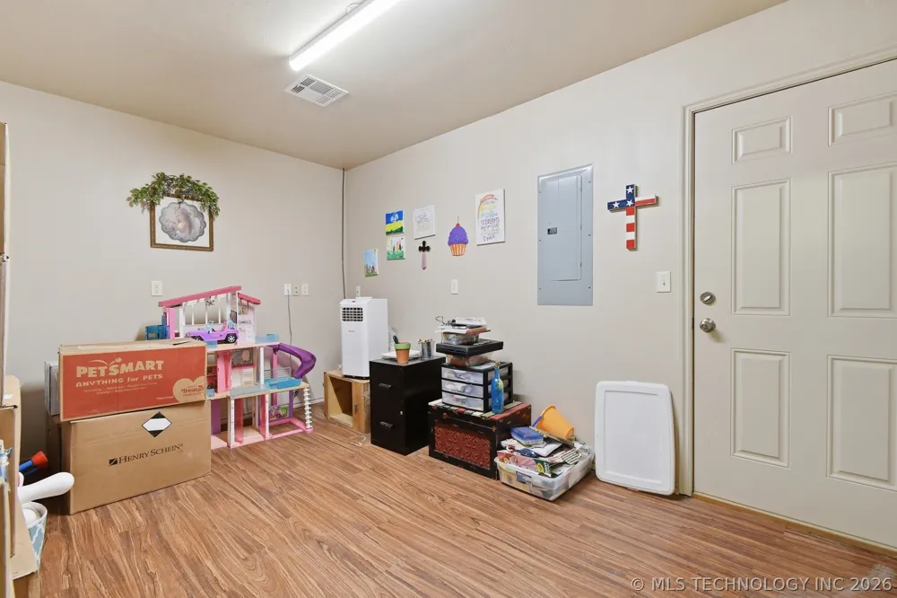 104 Overland Court Shawnee, OK 74804