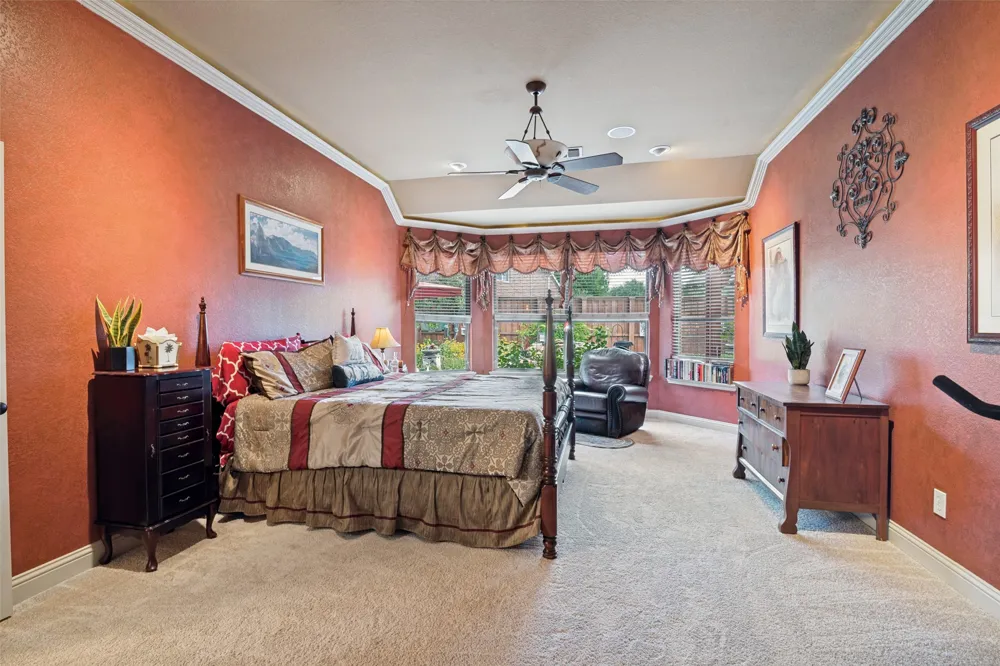 608 Chalk Hill Lane Murphy, TX 75094