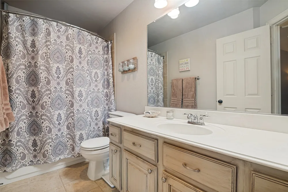 608 Chalk Hill Lane Murphy, TX 75094