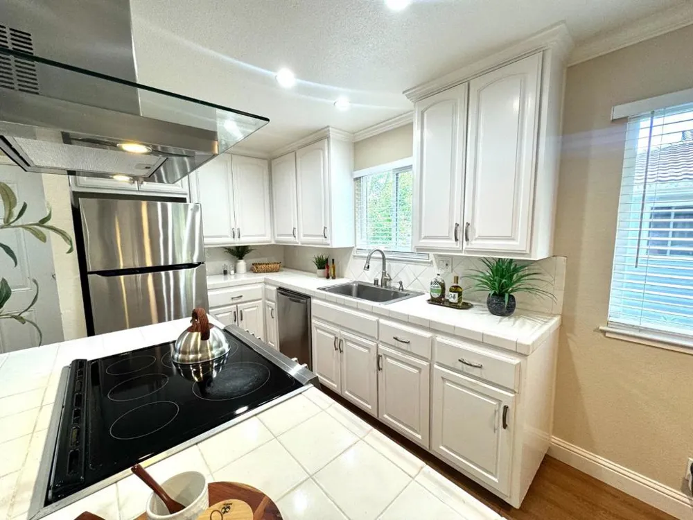 5703 Playa Del Rey #4 San Jose, CA 95123
