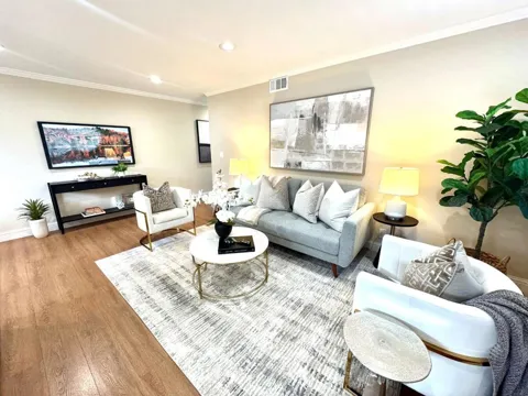 5703 Playa Del Rey #4