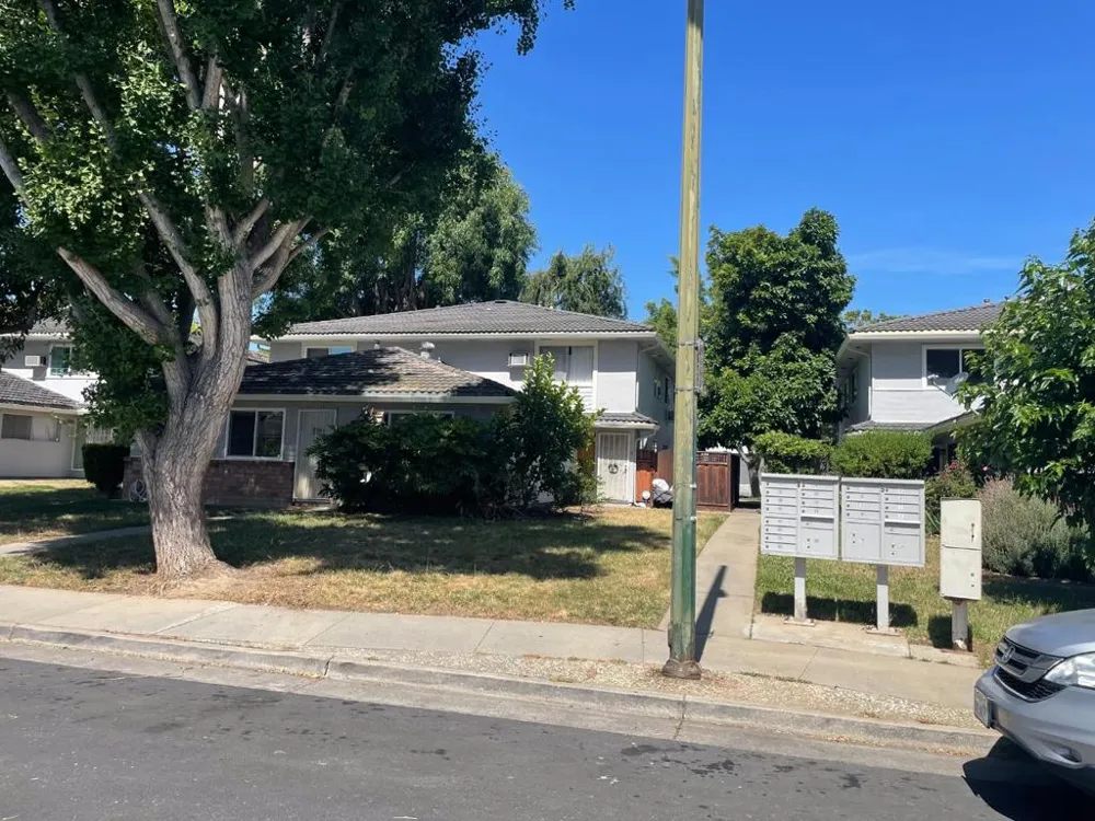 5703 Playa Del Rey #4 San Jose, CA 95123