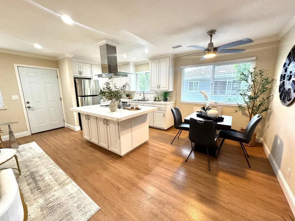 5703 Playa Del Rey #4 San Jose, CA 95123