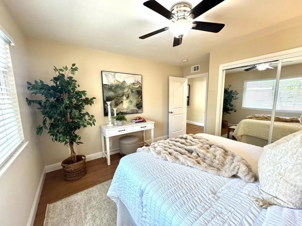 5703 Playa Del Rey #4 San Jose, CA 95123
