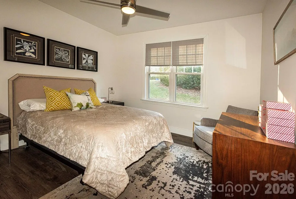 40 Bunker Court Mills River, NC 28759