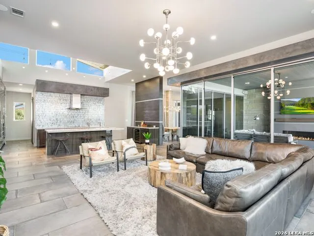 7203 Bella Rose San Antonio, TX 78256