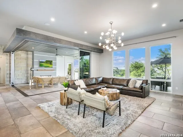 7203 Bella Rose San Antonio, TX 78256