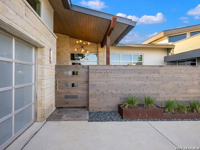 7203 Bella Rose San Antonio, TX 78256
