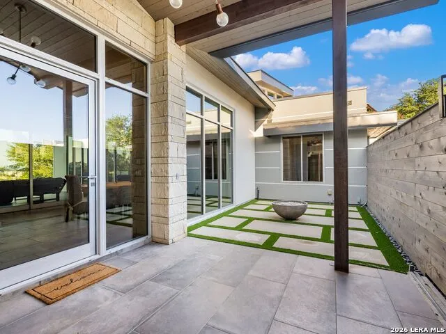 7203 Bella Rose San Antonio, TX 78256