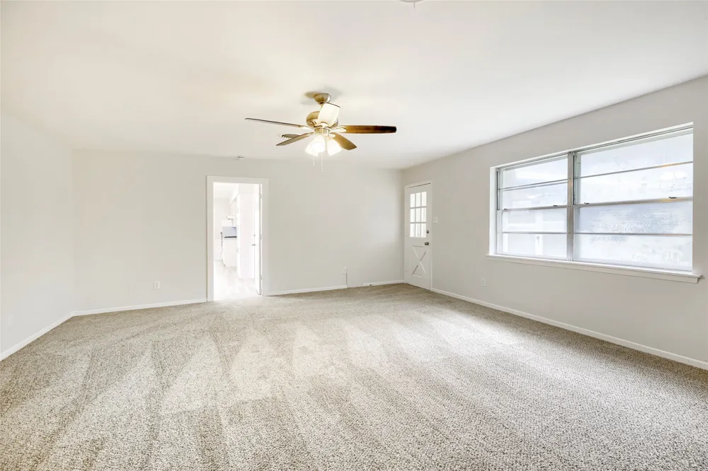 3256 Chapel Downs Drive Dallas, TX 75229