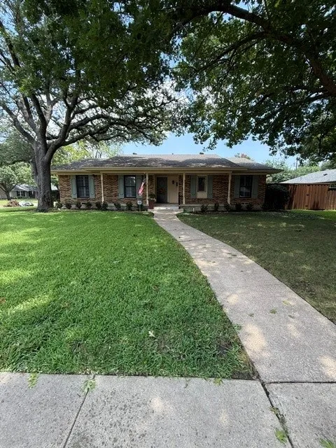 1208 Cottonwood Drive