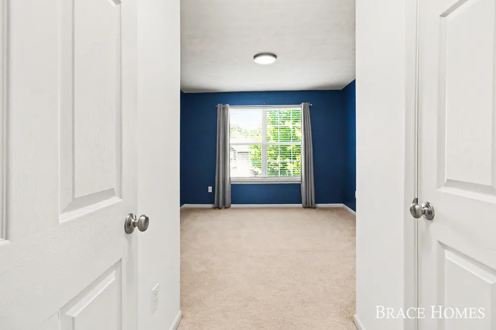 1776 Grand Court NE Grand Rapids Charter Township, MI 49525