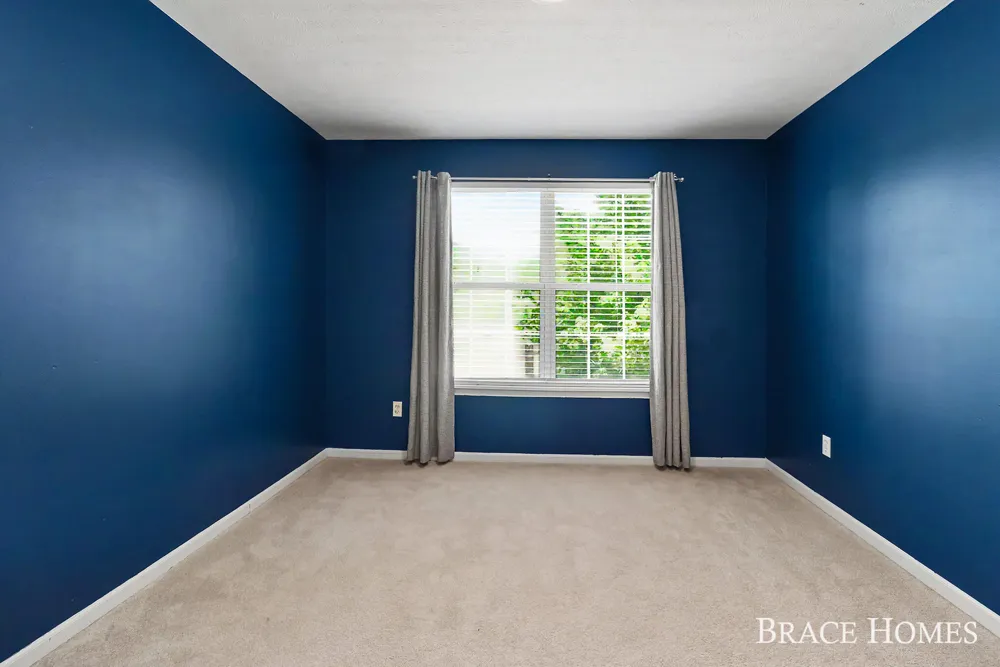 1776 Grand Court NE Grand Rapids Charter Township, MI 49525